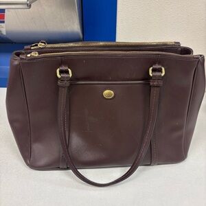 Vintage Coach Brown Large Shoulder Bag 
$25